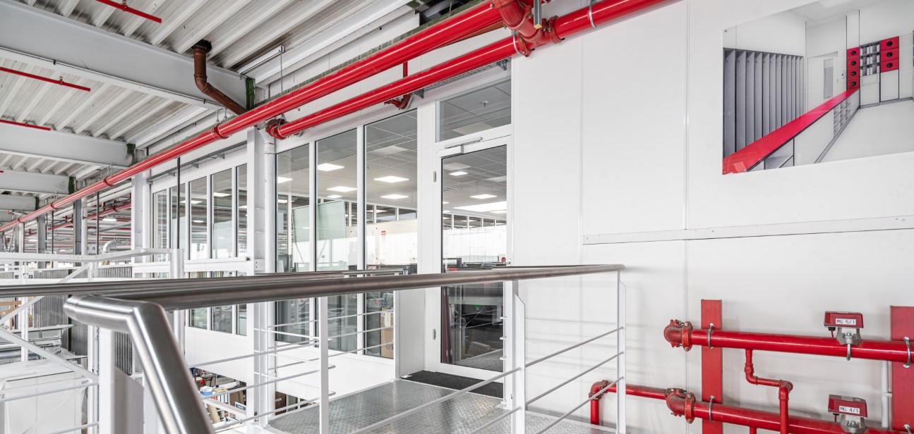 Vorteile von Verglasungen in Industrietrennwänden