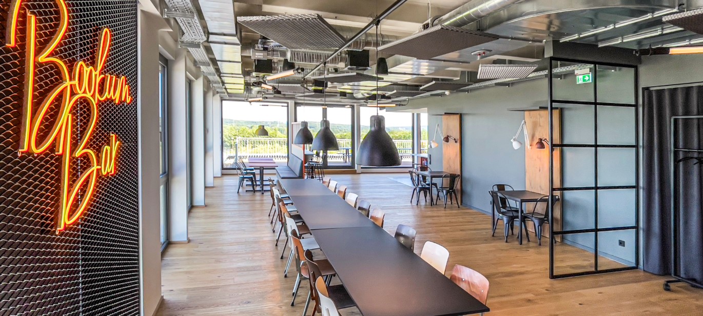 SteelCube-X Deckensegel und Wandabsorber aus Streckmetall